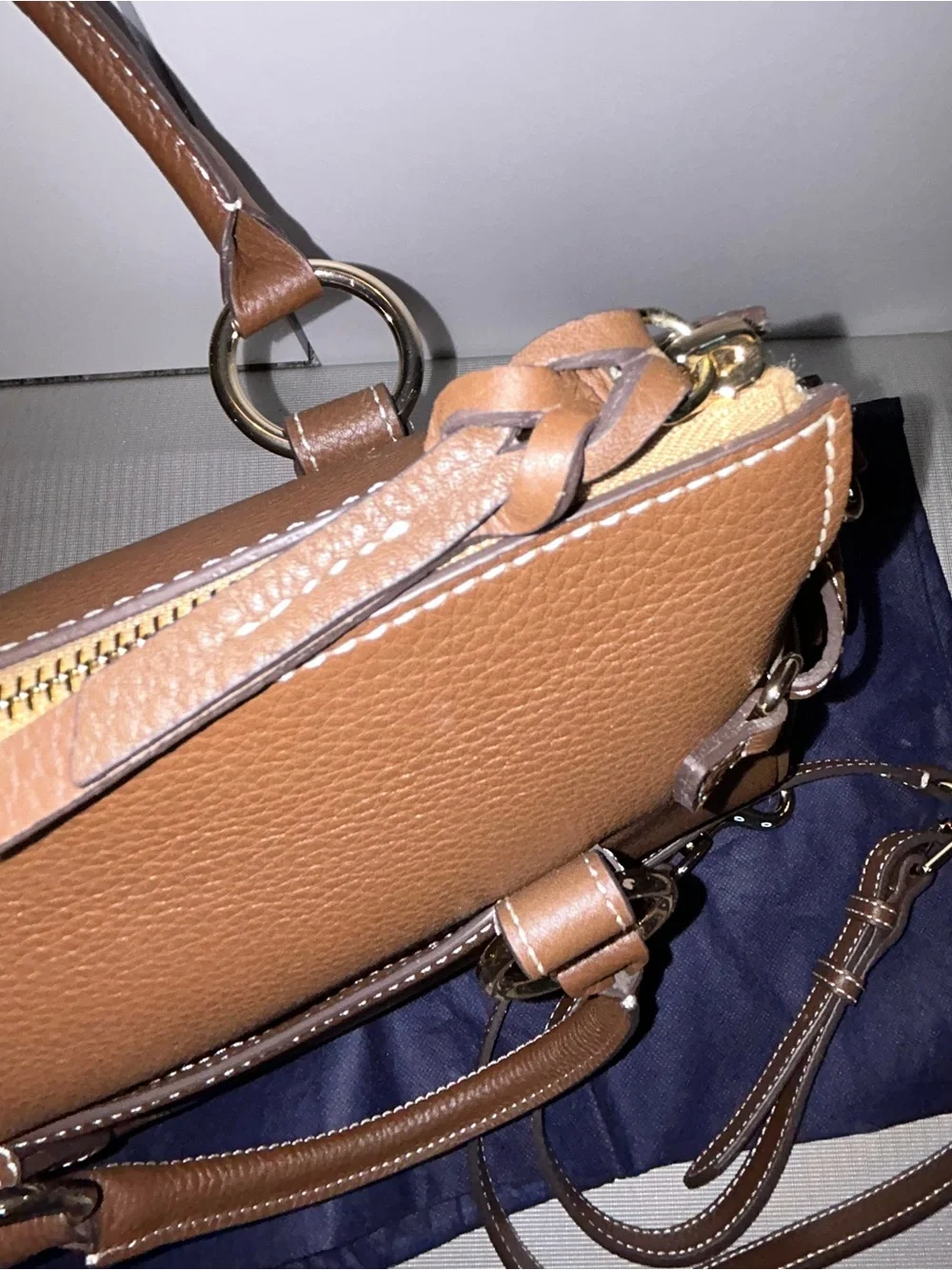 Like new Dooney & Bourke Sorrento Satchel